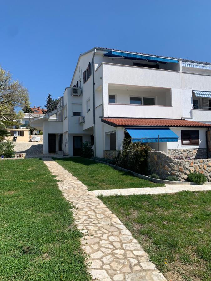 Seaside Apartments Petar Krk Town Esterno foto